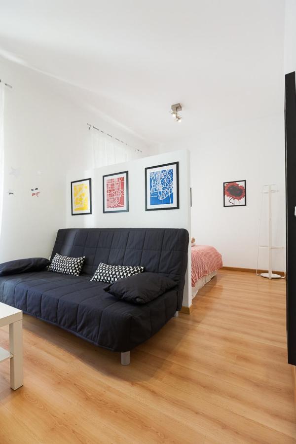 Peral Home Cozy Apartment Севілья Екстер'єр фото