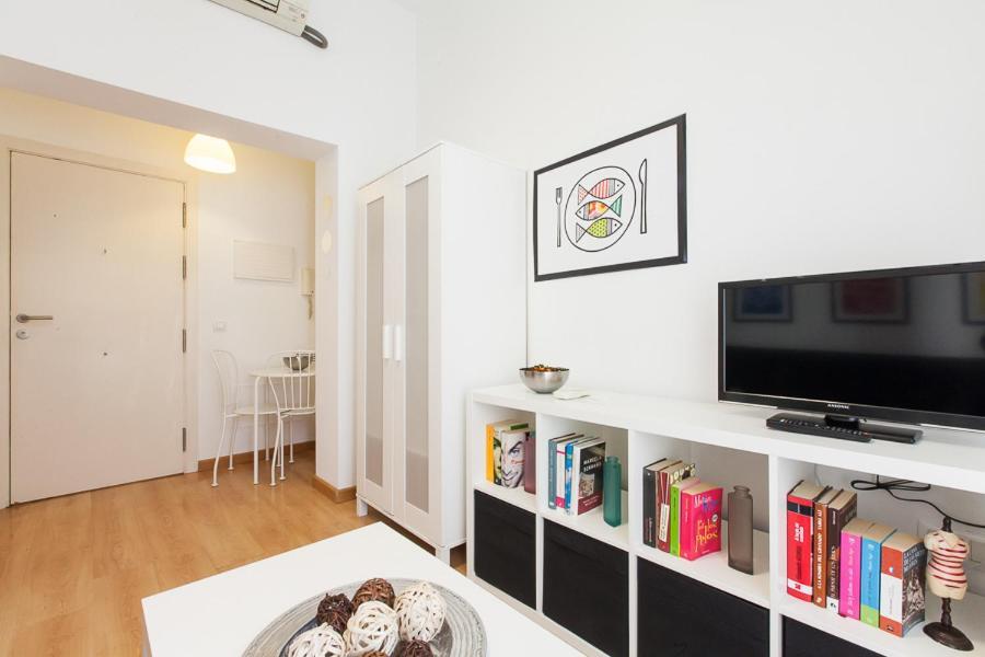 Peral Home Cozy Apartment Севілья Екстер'єр фото